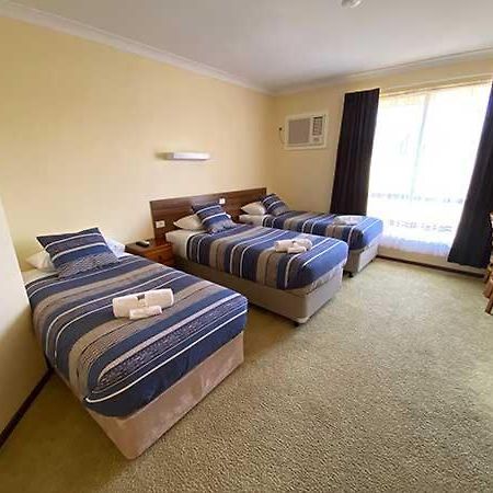 Donnybrook Motel Dış mekan fotoğraf