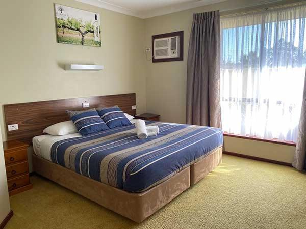 Donnybrook Motel Dış mekan fotoğraf
